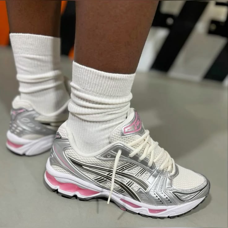 Asics Gel-Kayano 14 Cream Sweet Pink Outfit